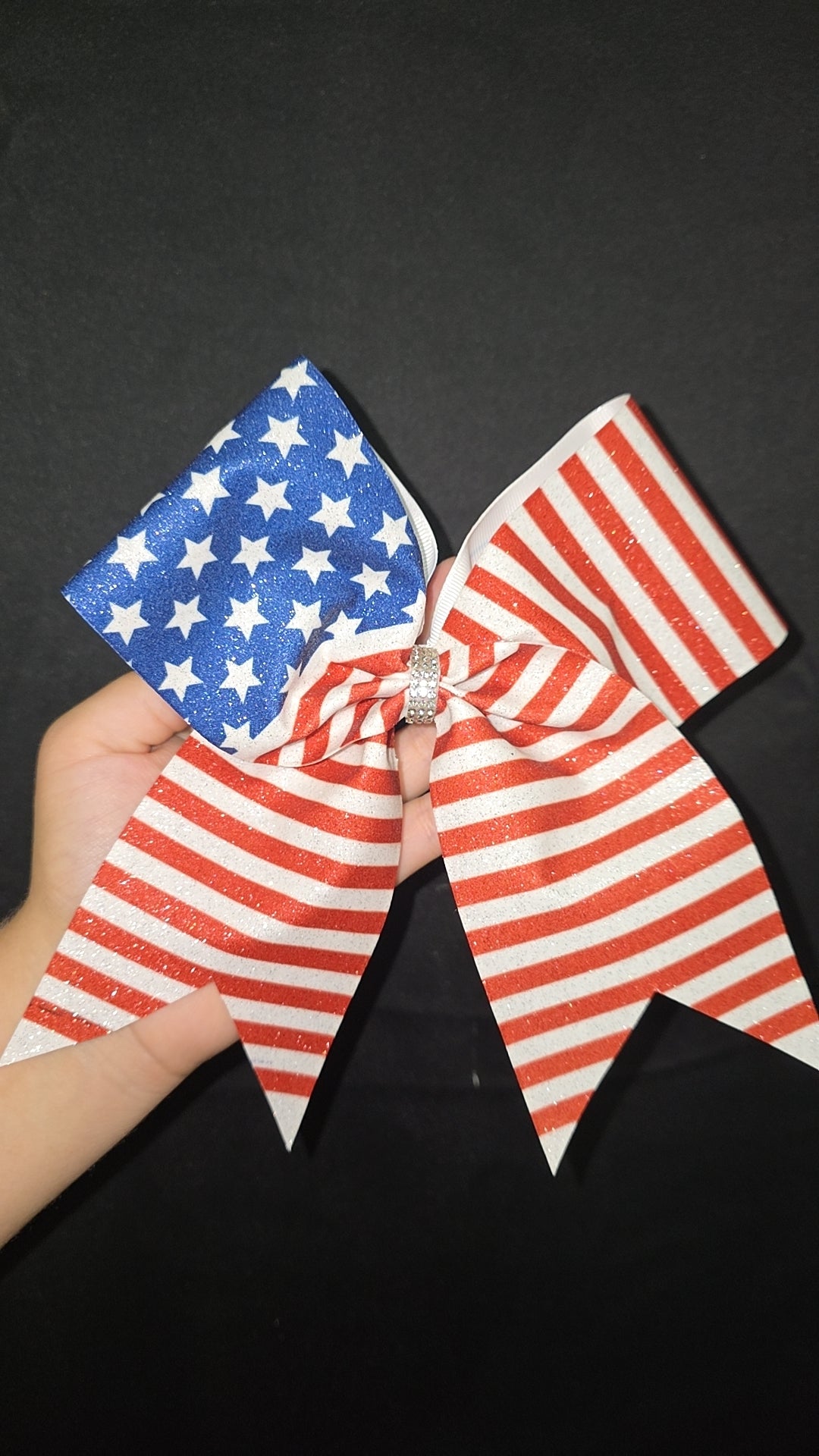 ✨ Red, white, and BOWS ✨